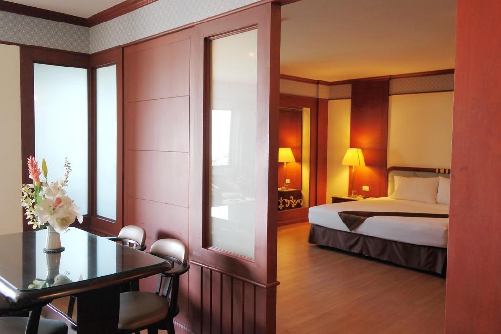 Grand Park Hotel Nakhon Si Thammarat Eksteriør bilde