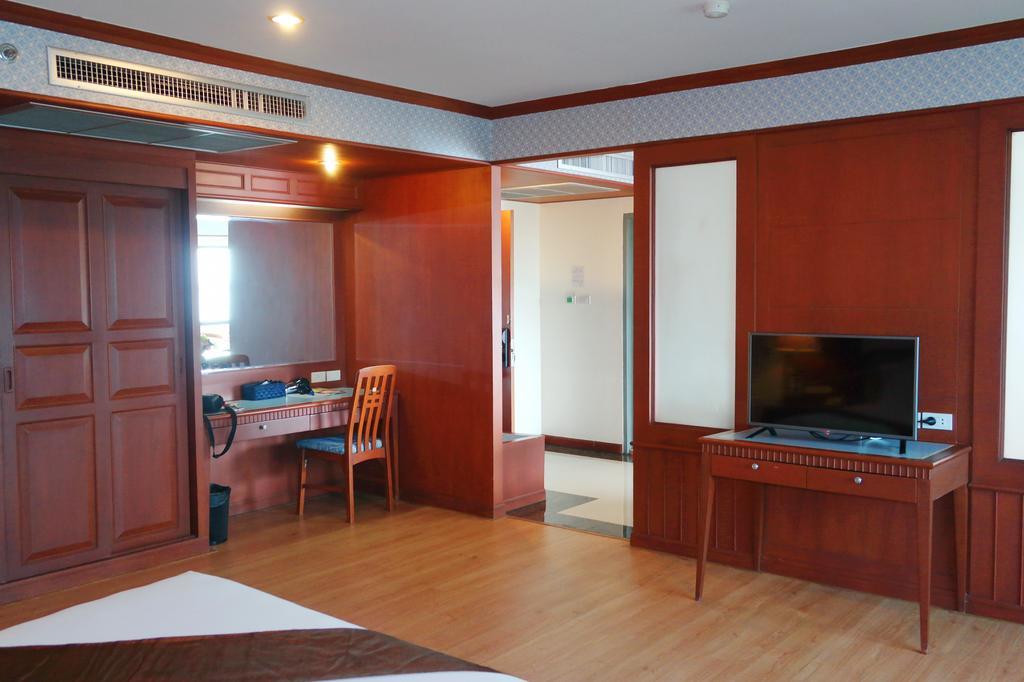 Grand Park Hotel Nakhon Si Thammarat Eksteriør bilde