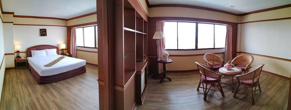 Grand Park Hotel Nakhon Si Thammarat Eksteriør bilde
